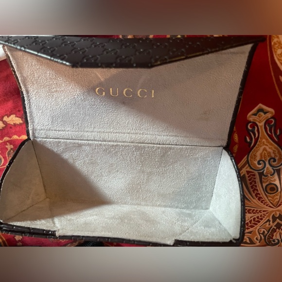 Gucci GG sunglass case with free Olivia Occhiali sunglasses!! - Picture 6 of 8
